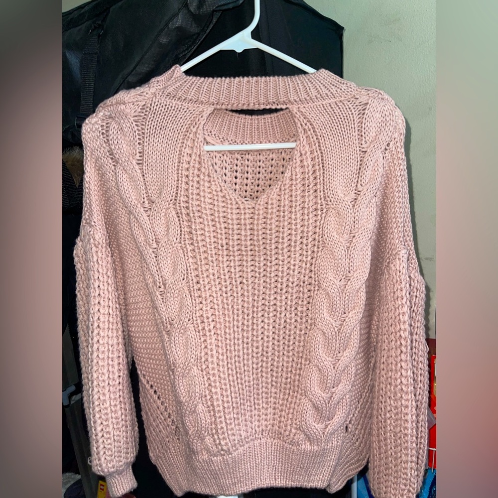 Pink hollow neck knit sweater